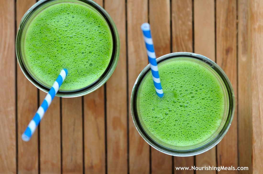 Creamy Almond Kale Smoothie