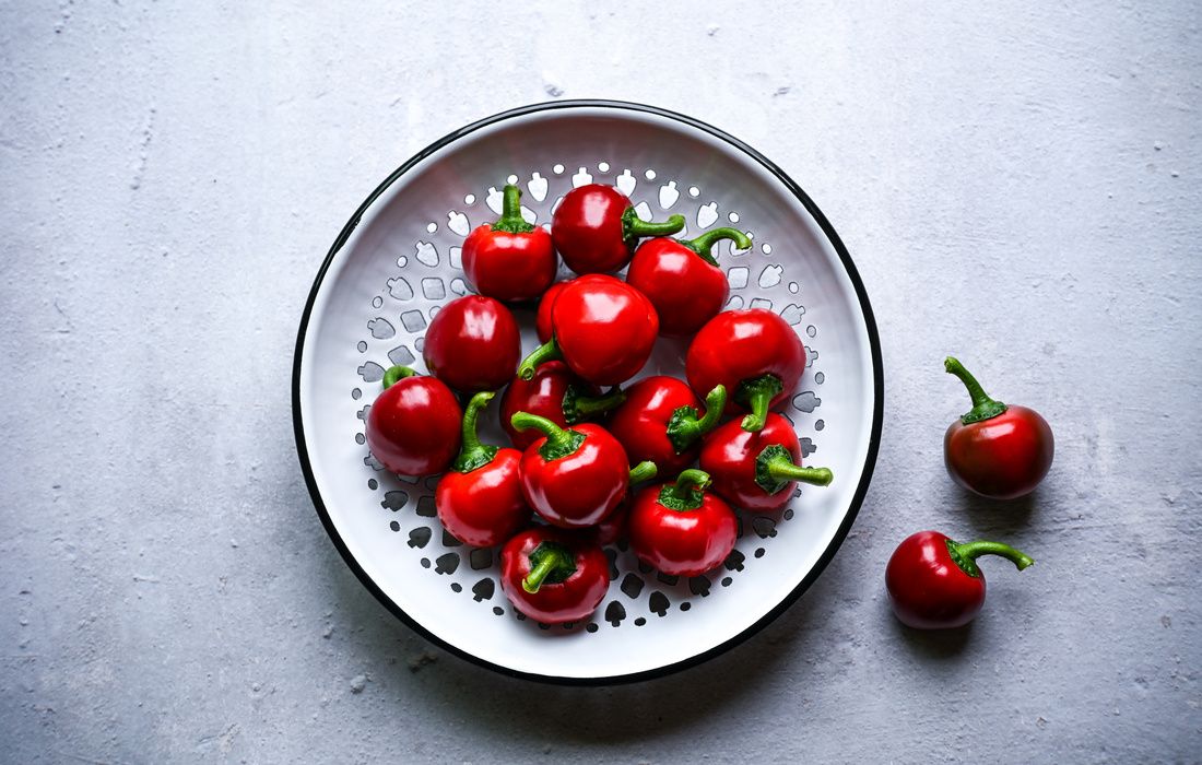 ORGANIC RIPE FRESH RED CHERRY BOMB PEPPERS-1