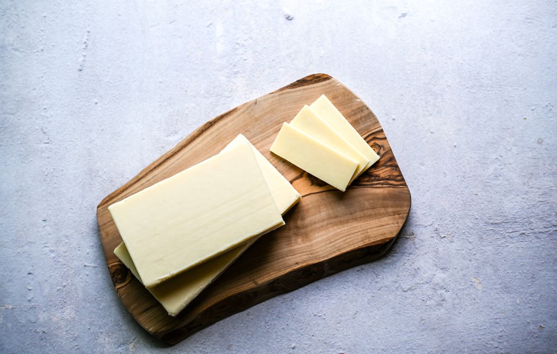 RAW ORGANIC SHARP CHEDDAR CHEESE-12