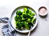 SIMPLE STEAMED BROCCOLI-1