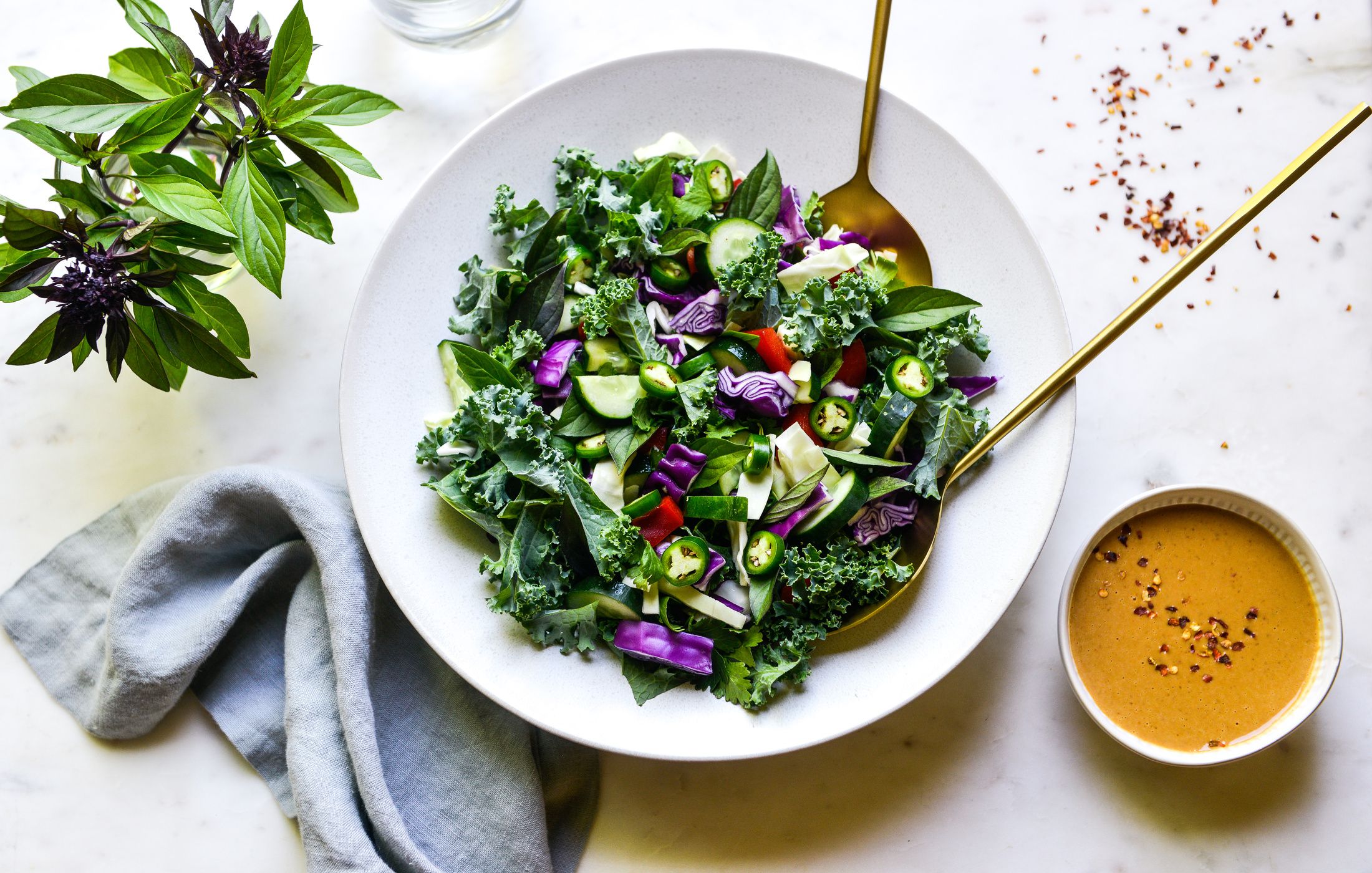 KALE SALAD WITH SPICY PEANUT-THAI DRESSING-1