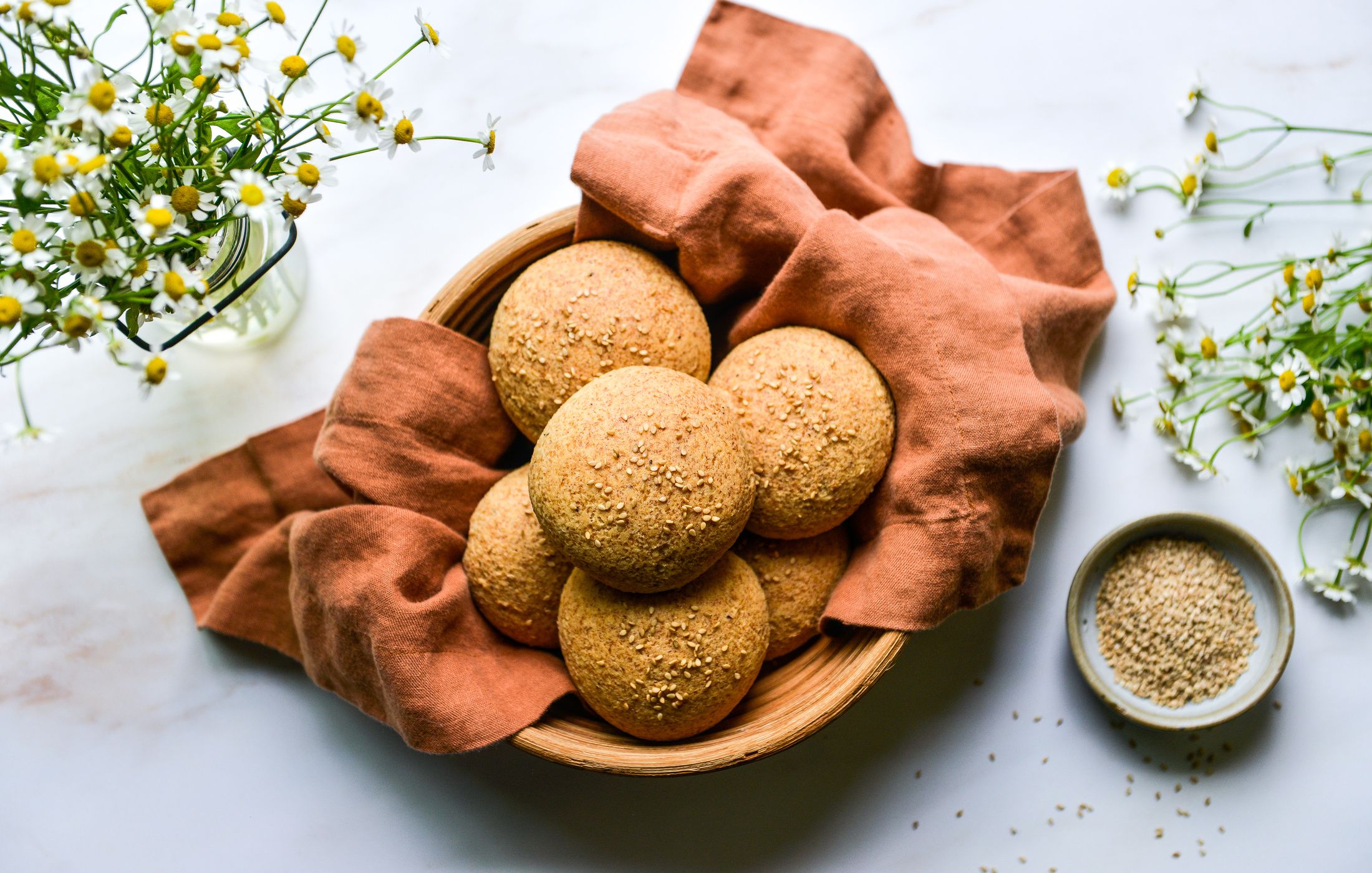 KETO LOW-CARB GRAIN-FREE DAIRY-FREE DINNER ROLLS-1