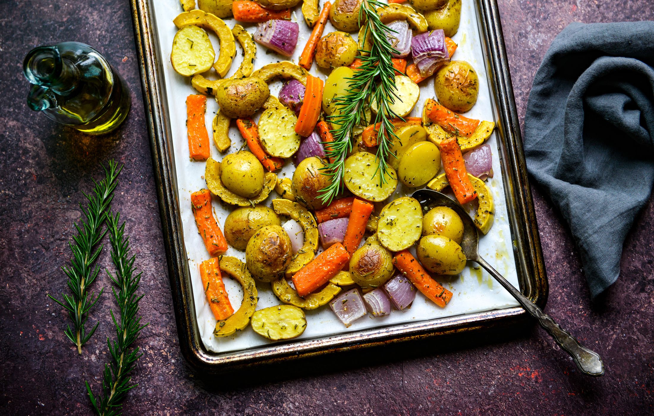 ROASTED AUTUMN VEGETABLES WITH ROSEMARY-1