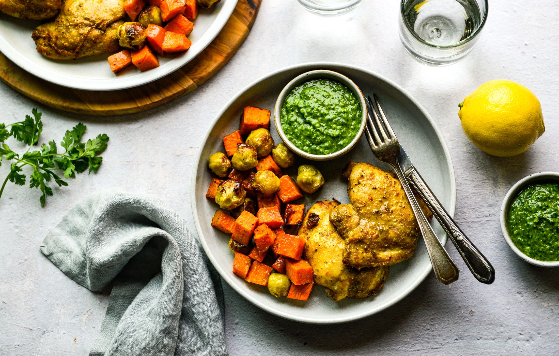 SHAWARMA SHEET PAN CHICKEN AND VEGETABLES WITH GARLIC GREEN SAUCE-1