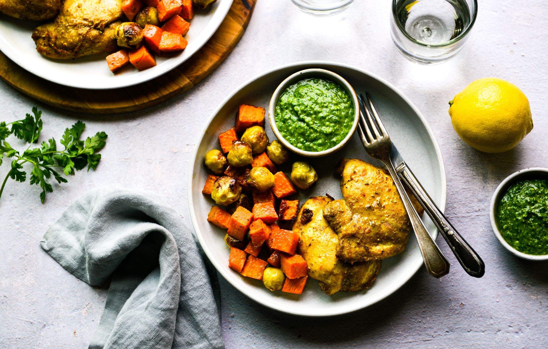 SHAWARMA SHEET PAN CHICKEN AND VEGETABLES WITH GARLIC GREEN SAUCE-4