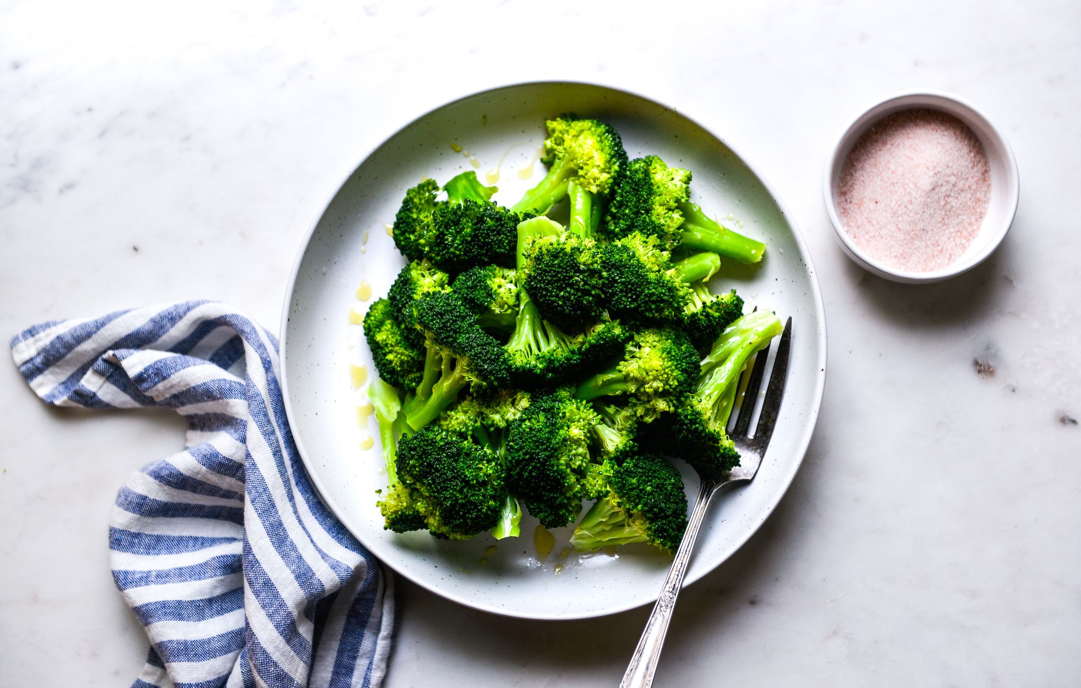 SIMPLE STEAMED BROCCOLI-1