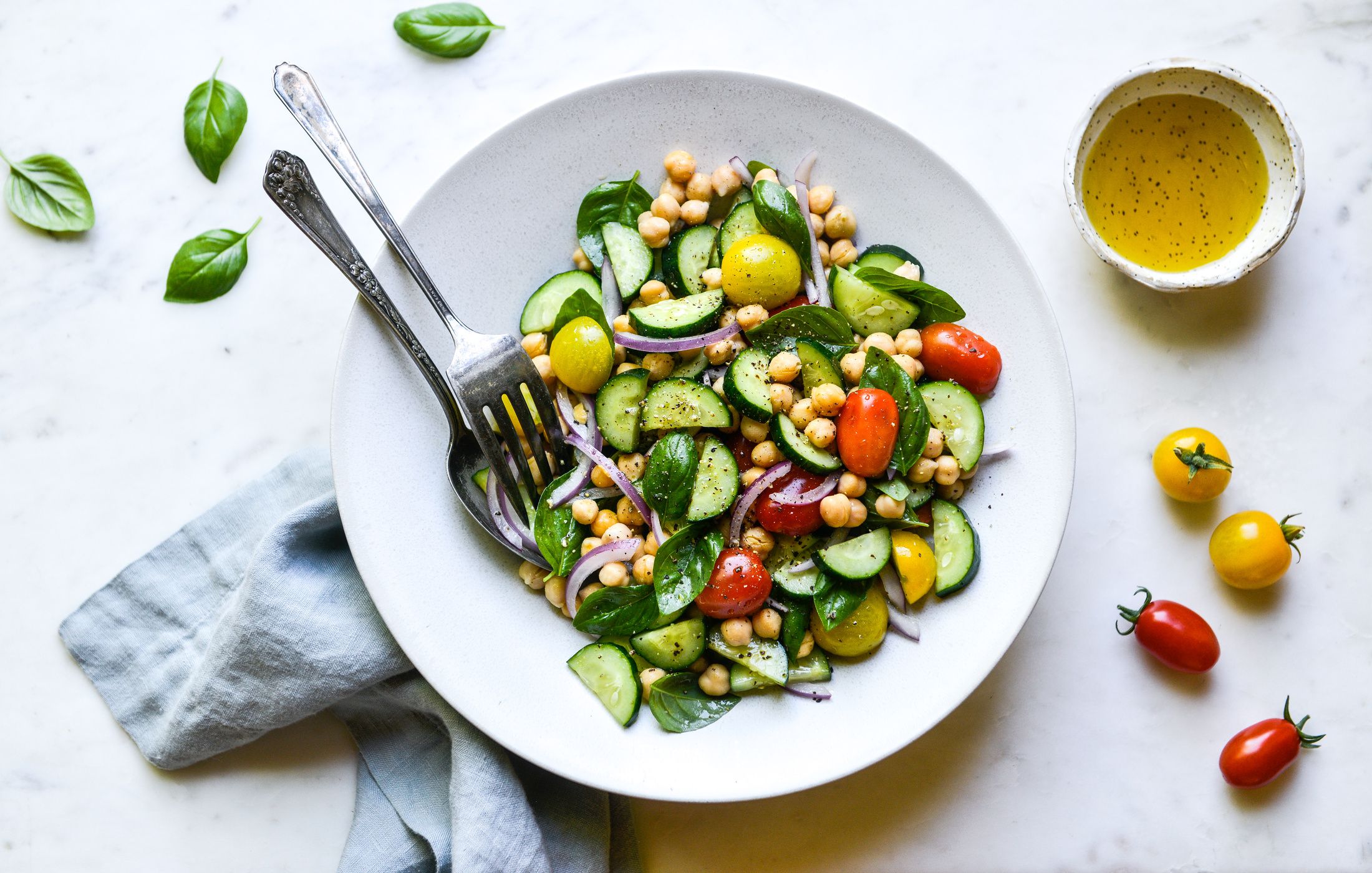 SUMMER CUCUMBER-TOMATO-CHICKPEA-SALAD-1