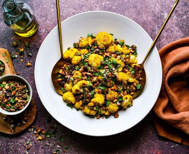 CURRY ROASTED CAULIFLOWER WITH ALMOND-DATE CHUTNEY CRUMBLE VEGAN-1