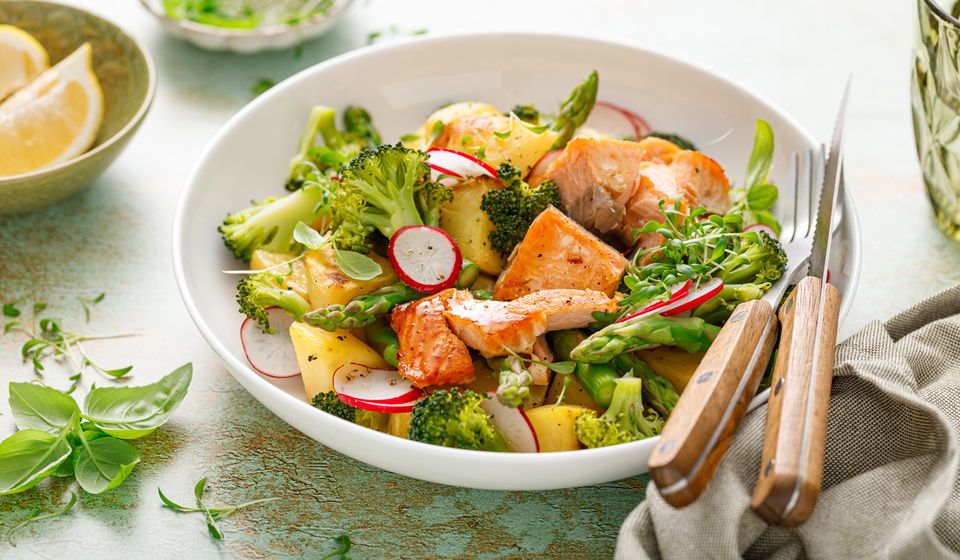 SALMON POTATO BROCCOLI SALAD-1